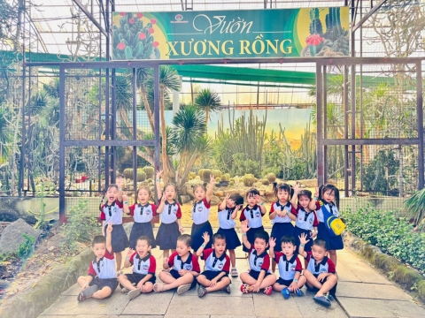 Mầm non bé XuKa tham gia ngoại khóa